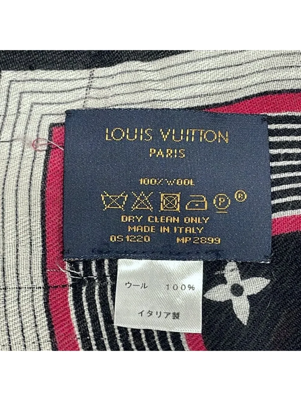 Louis Vuitton Shawl Game on Etole Noir Wool Scarf